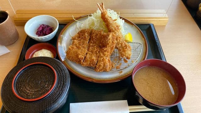 とんかつ伊勢 新宿NSビル店 - サブ画像2
