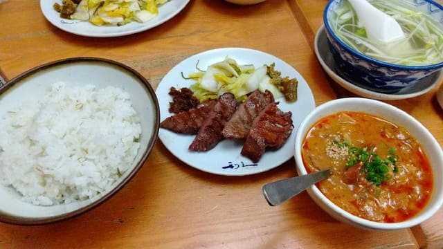 牛たん炭焼 利久 北目町店 - サブ画像1