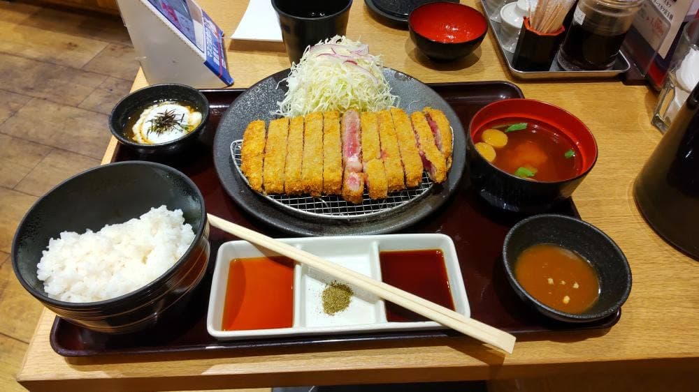 牛カツ京都勝牛 鎌倉駅西口店