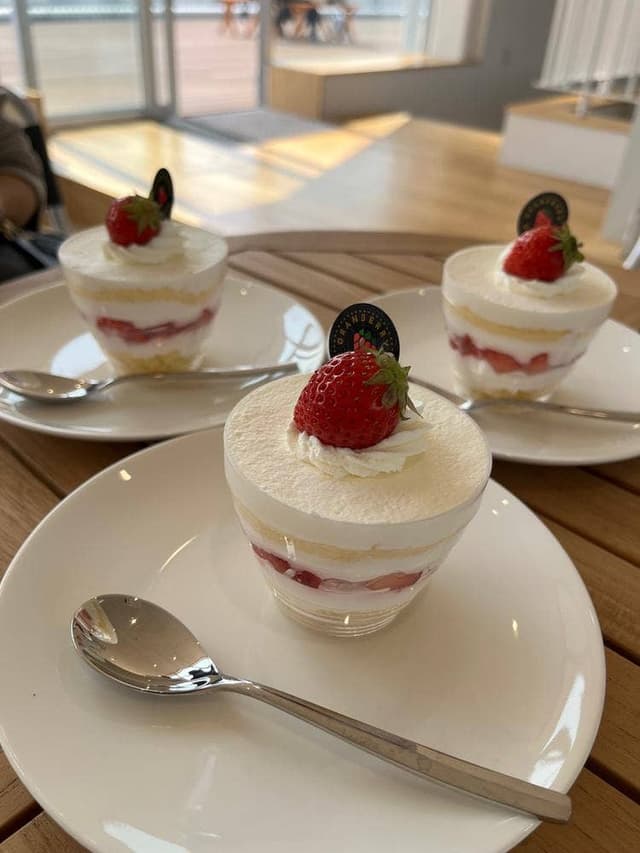 グランベリーカフェ - サブ画像1