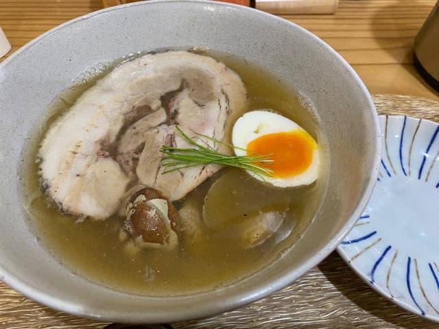 尾鷲しおラーメン モクモクしお学舎 四日市店 - サブ画像2
