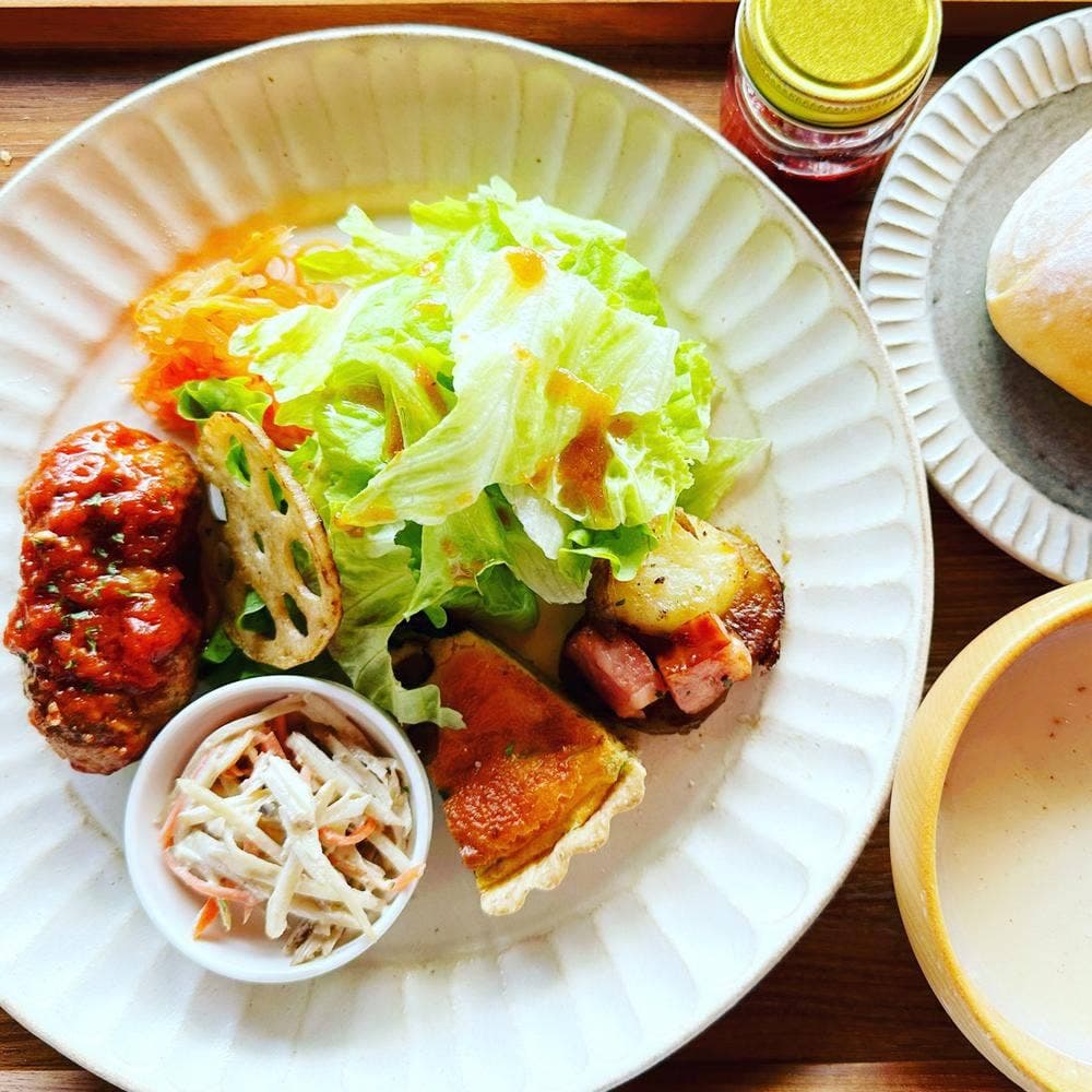 カフェニワトコ