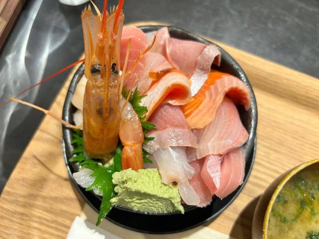 木更津魚市場直営 海鮮食堂KUTTA - サブ画像2