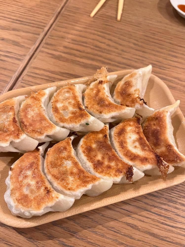 あご出汁餃子ゆでタンさんじ 中洲店