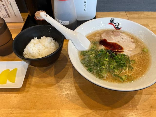 らーめん屋 鳳凛 那珂川店 - サブ画像2