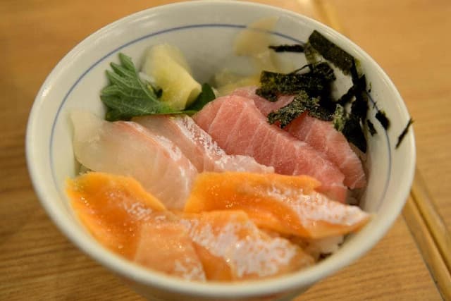 濱焼北海道魚萬 鎌倉東口駅前店 - サブ画像3