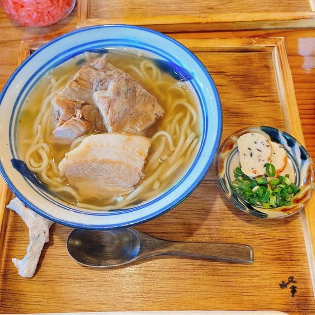 沖縄そば 峰 - サブ画像1