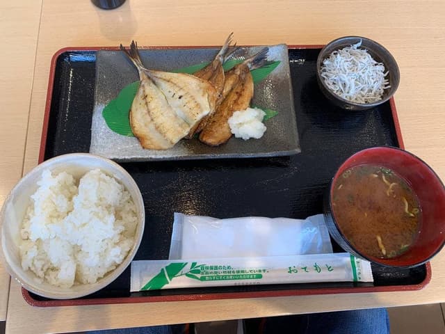 マル伊商店 内海店 - サブ画像1