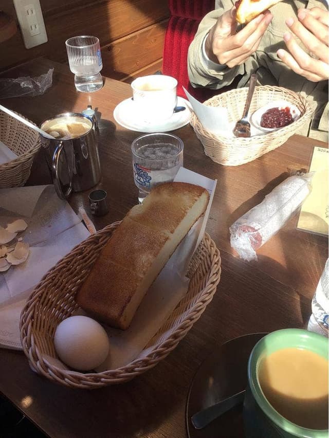 コメダ珈琲店 函館ベイエリア店 - サブ画像1