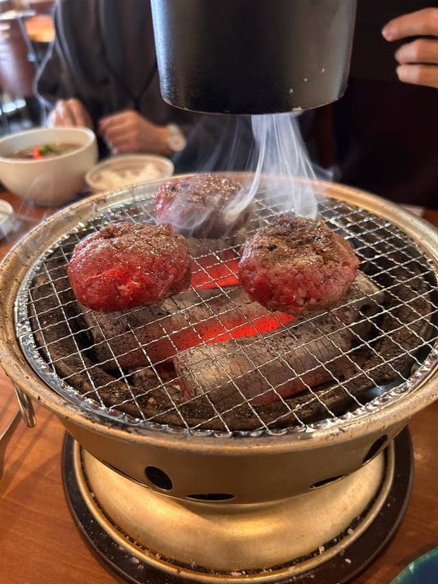 炭火焼肉 たくみ - サブ画像1