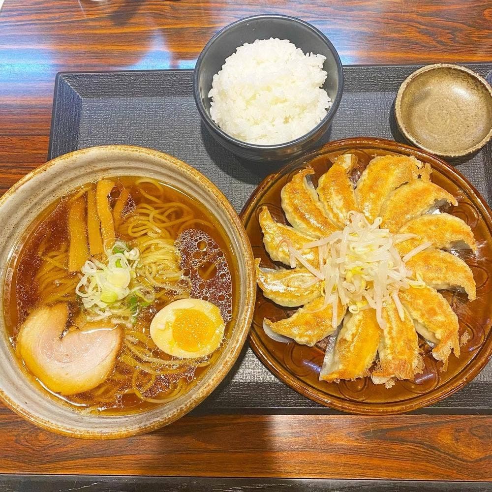 五味八珍根上り松店
