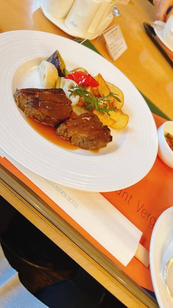 レストラン ヴェルジェ サイプレスガーデンホテル - サブ画像1