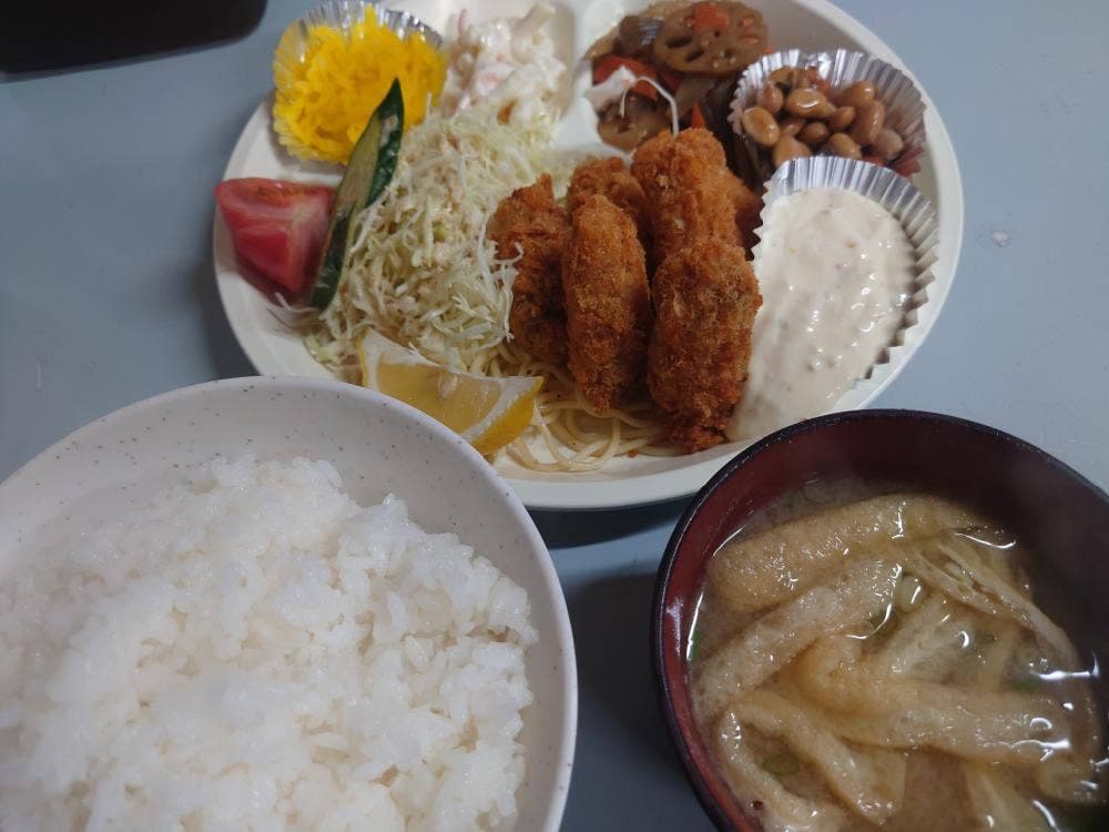 定食・居酒屋 うえだ