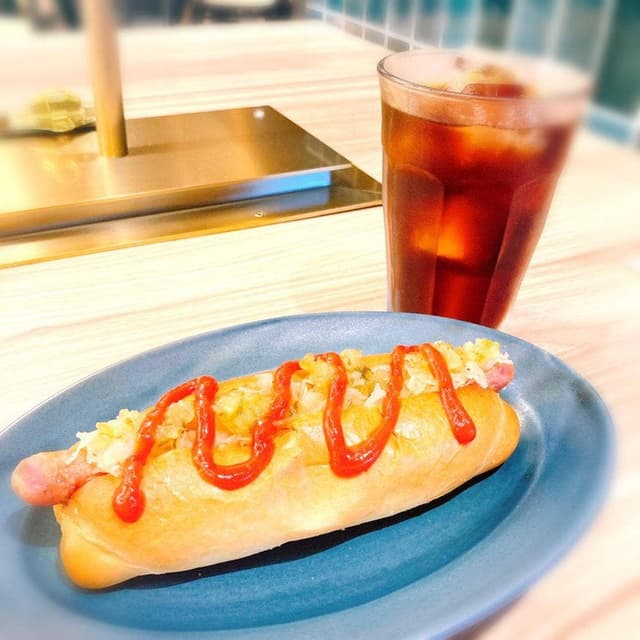 BACON Books & cafe - サブ画像2