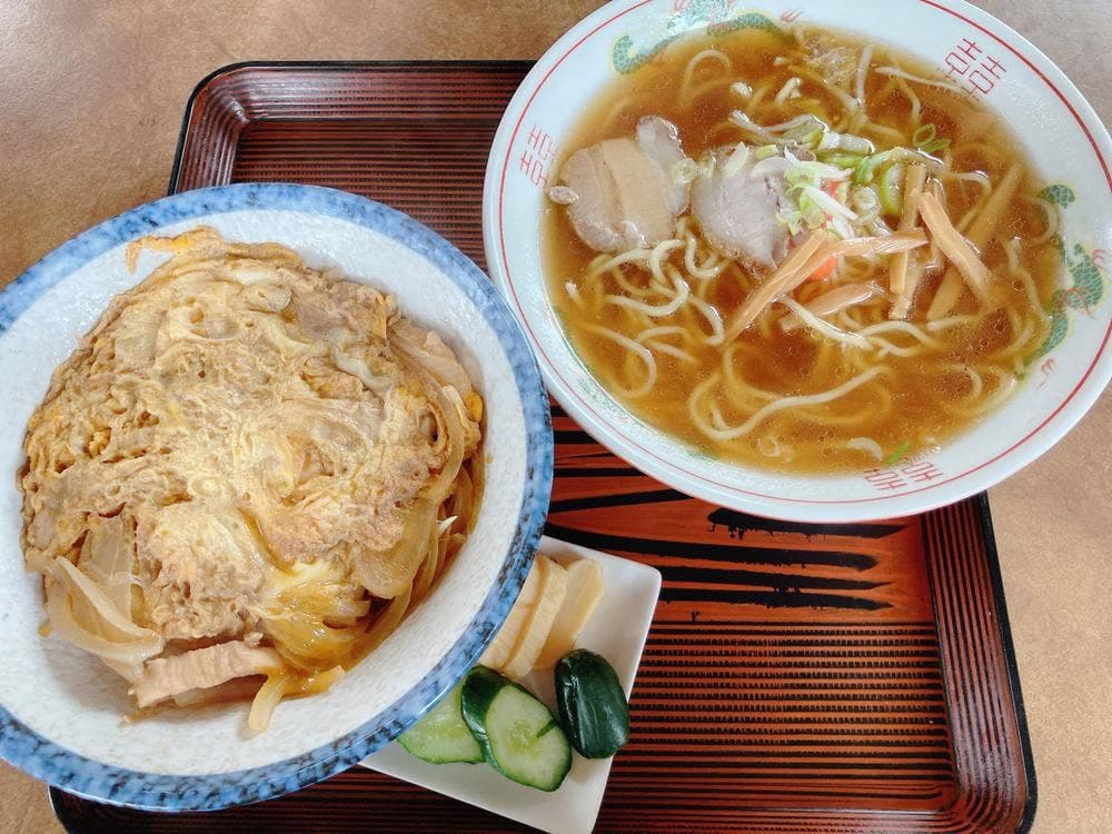 城戸食堂