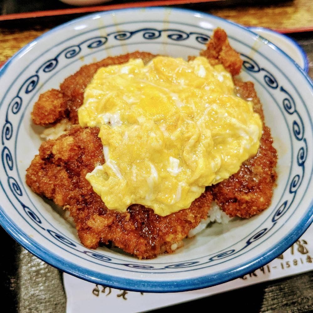 鶴岡屋 静里店