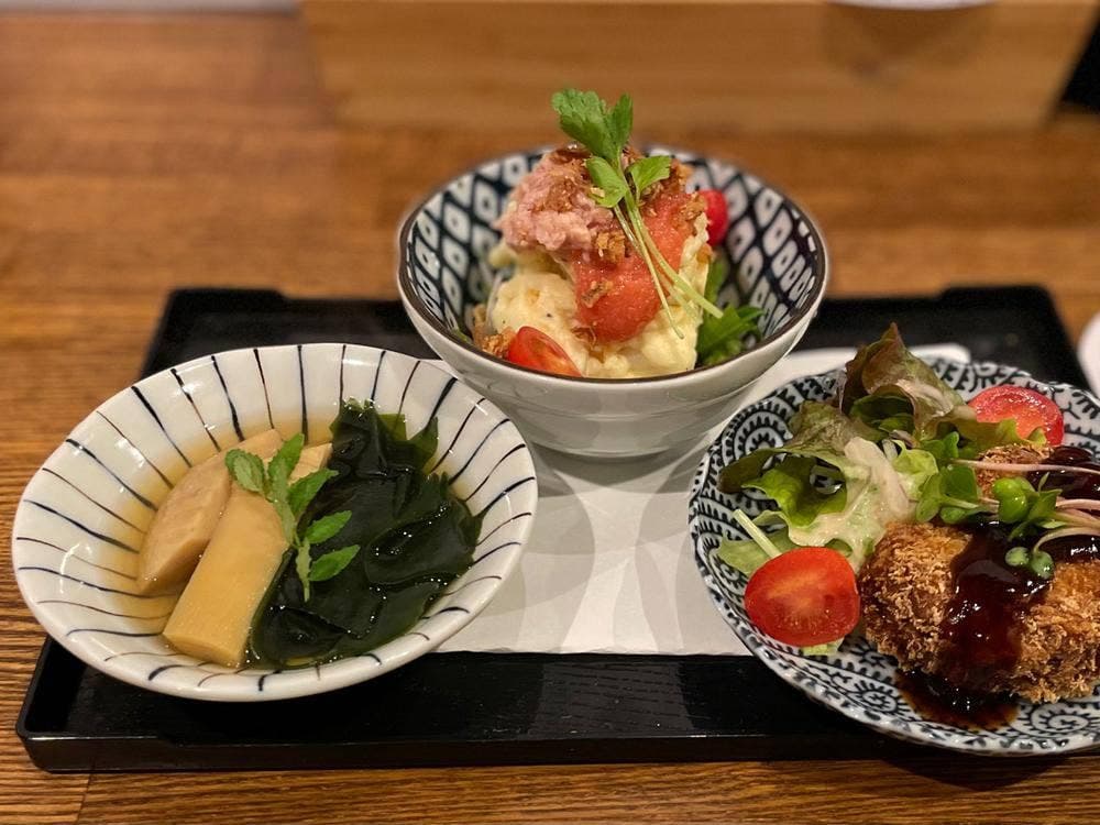 食堂WACCA
