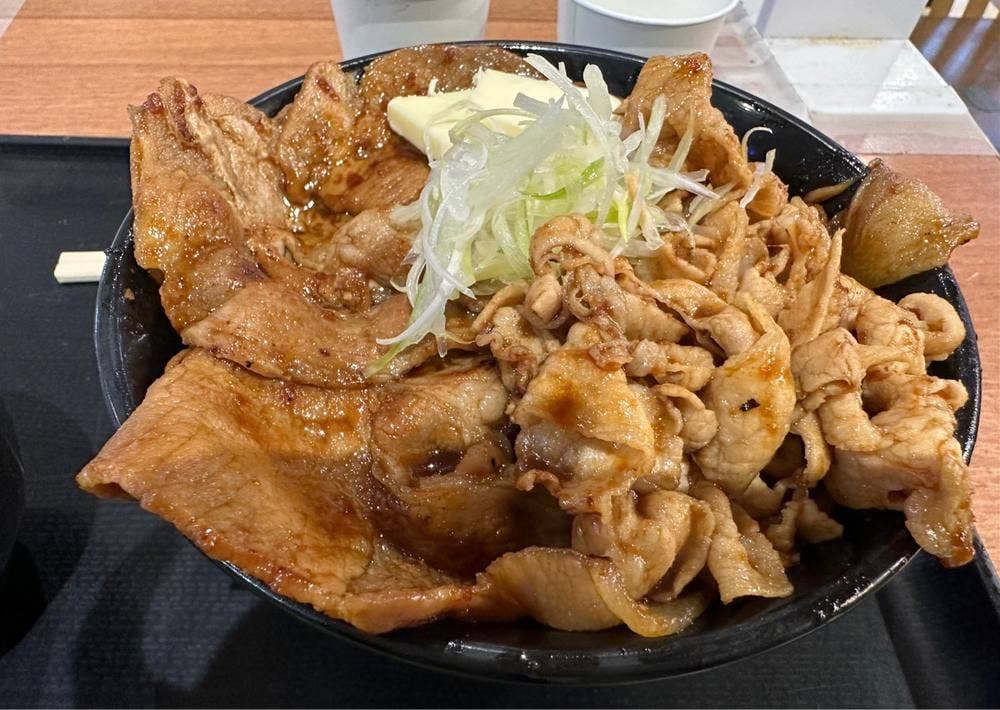 伝説のスタ丼屋 談合坂下り線SA下り線店