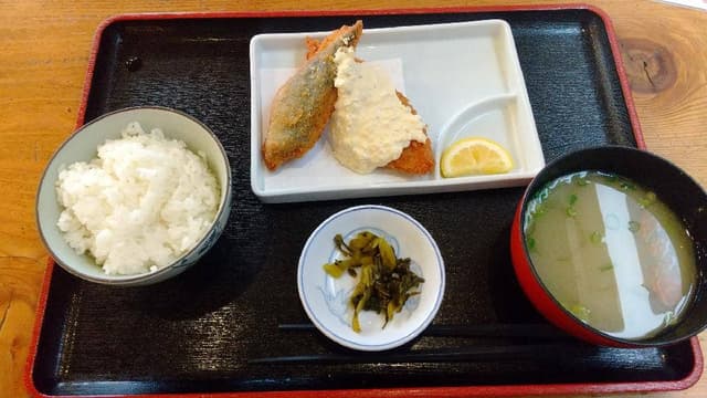 博多漁家磯貝 しらすくじら 博多駅前店 - サブ画像2
