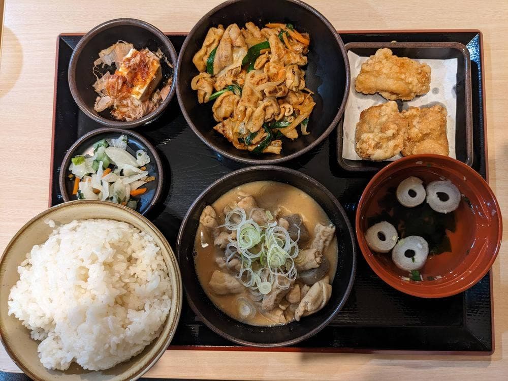 ゆで太郎 もつ次郎 50号佐野越名町店