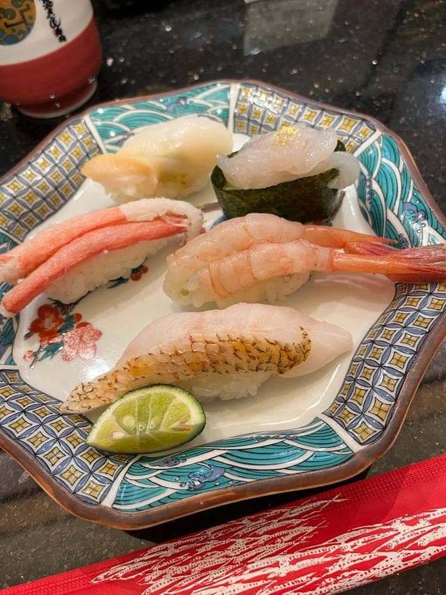 金沢まいもん寿司 三軒茶屋店 - サブ画像1