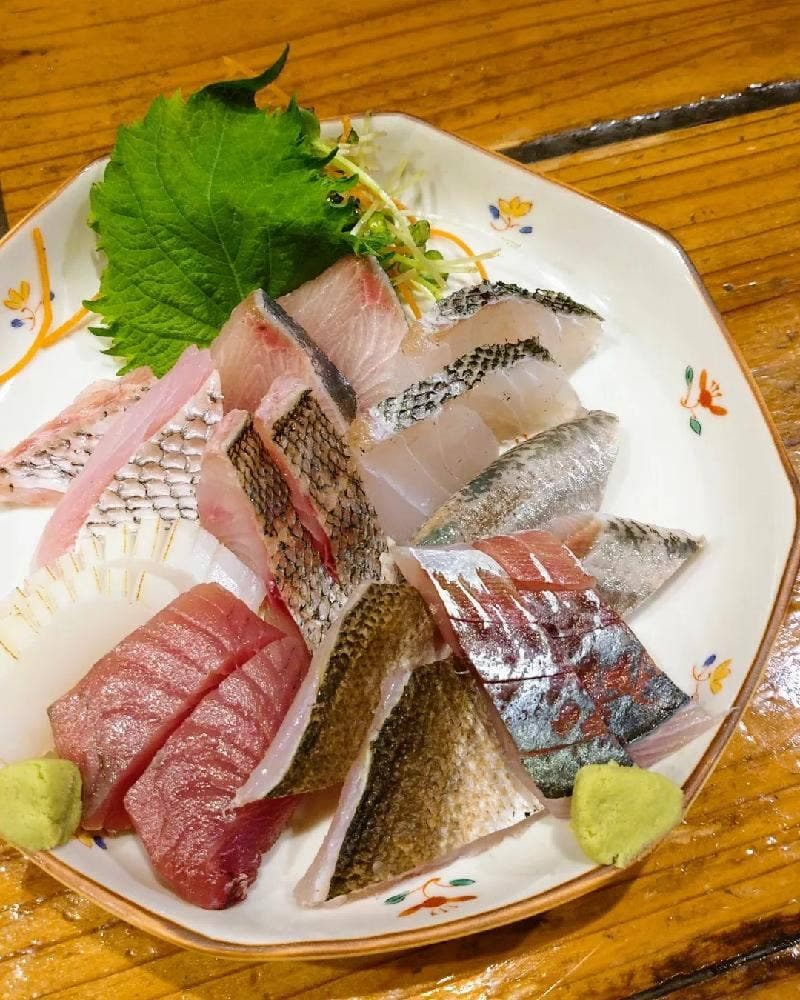 つきよし
