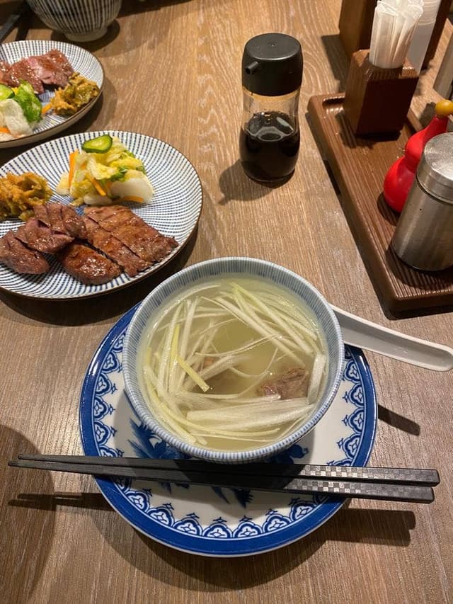 炭焼牛たん東山 ekie広島店 - サブ画像1