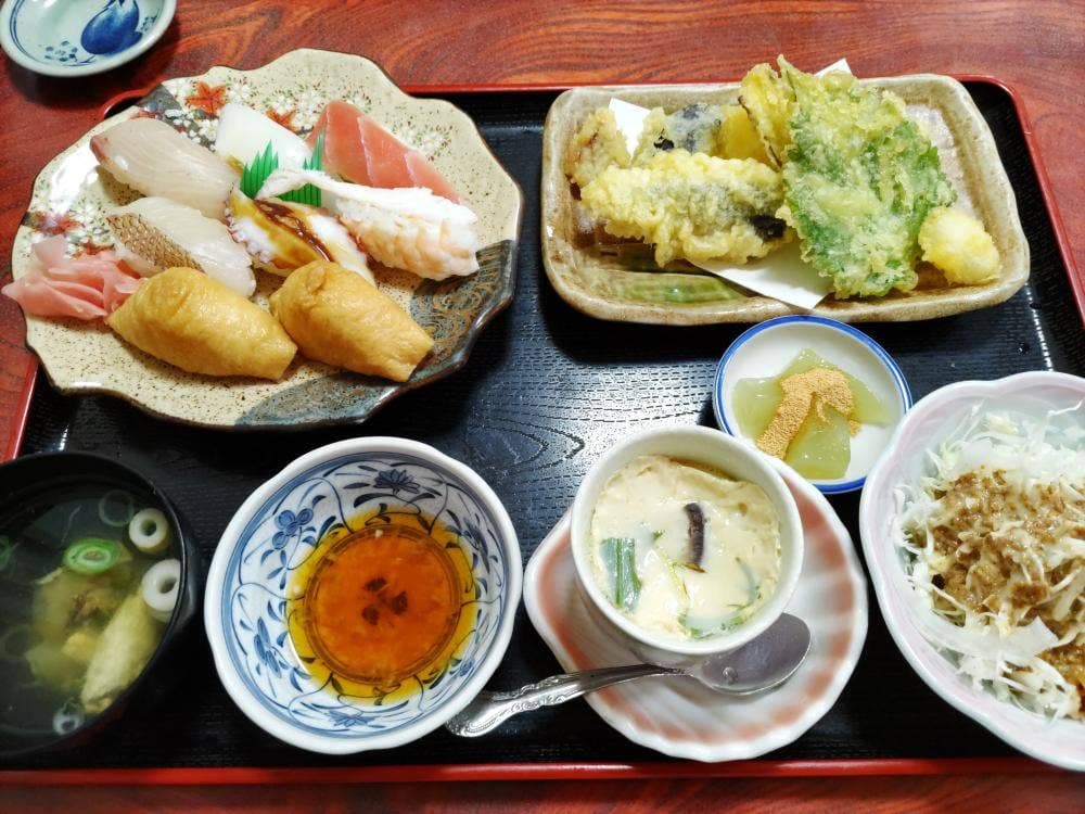 ひぜん玄海寿し