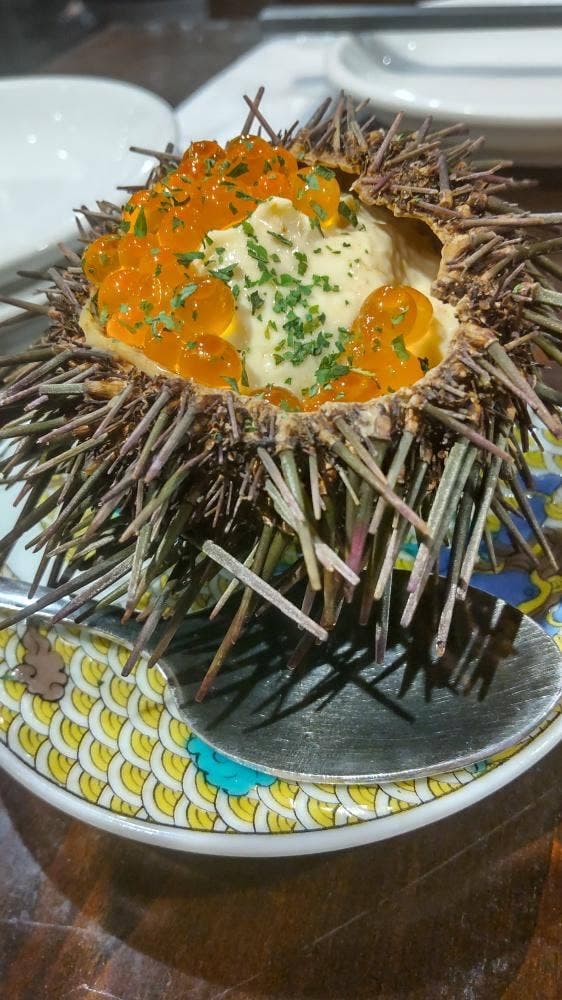魚とワイン hanatare 横浜東口店
