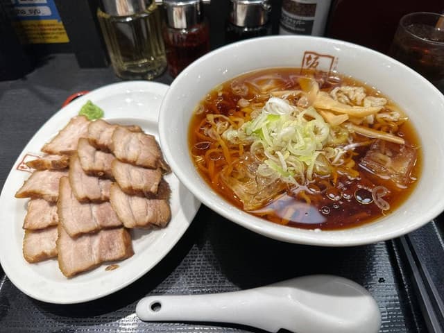 喜多方ラーメン 坂内 市川店 - サブ画像2