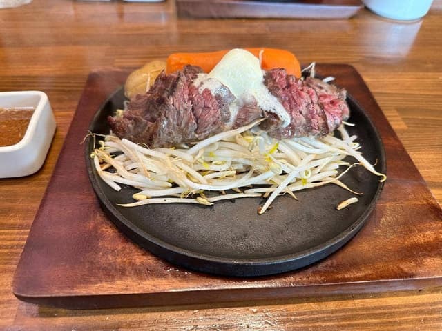 ステーキ&ハンバーグ ロッキーステーキ - サブ画像1