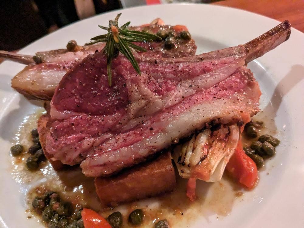 トラットリア カンパニオ