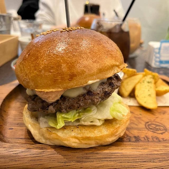 友安製作所とハンバーガー - サブ画像3