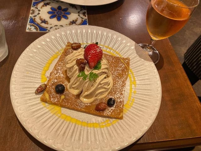 クレープリースタンド シャンデレール ハービスPLAZA店 - サブ画像1