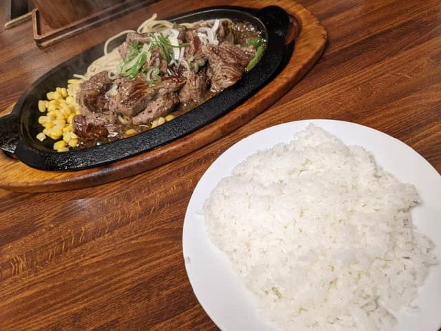 ステーキのくいしんぼ 千歳烏山店 - サブ画像1