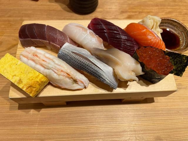 立ち鮨 あじ平亭 - サブ画像1