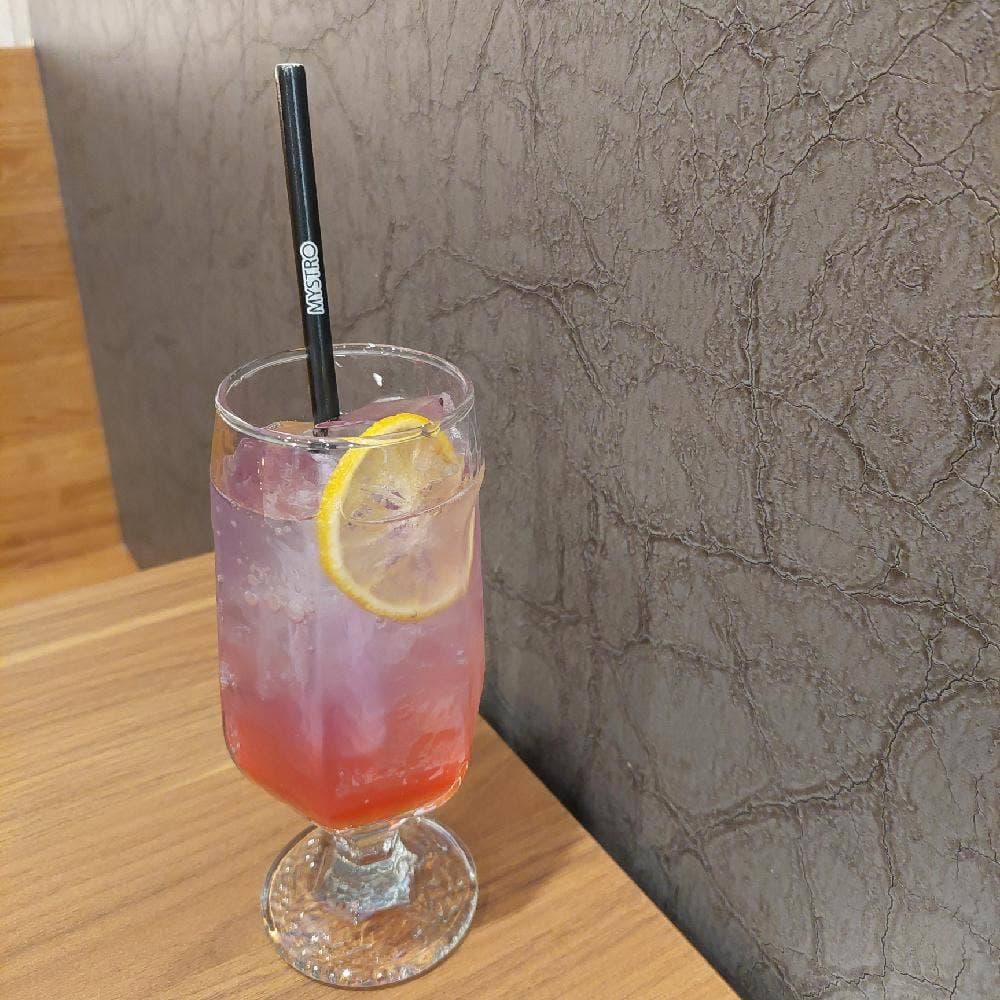 Dachi Cafe and U