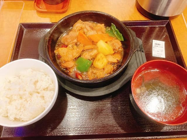 楊銘宇 黄燜鶏米飯 高田馬場店 - サブ画像1