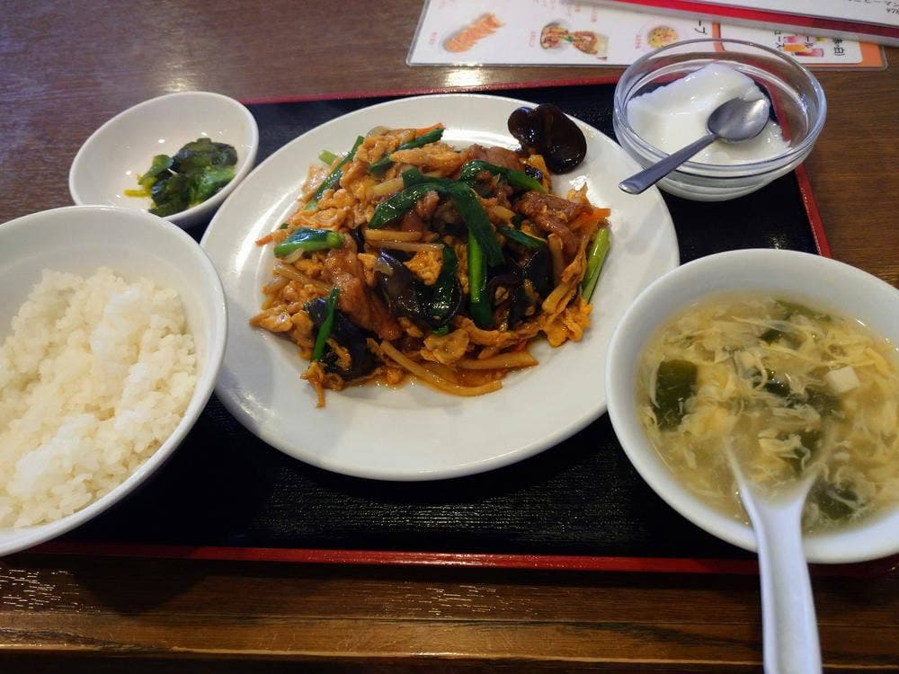 中華料理 餃子酒場 四街道駅前店