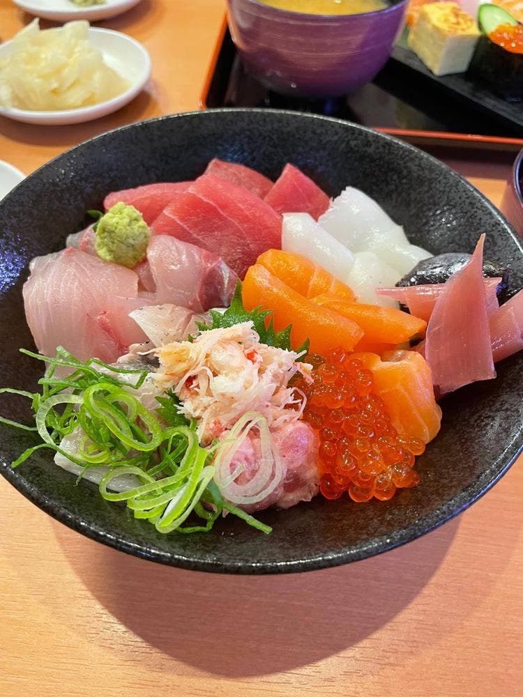 沼津魚がし鮨 流れ鮨 掛川店