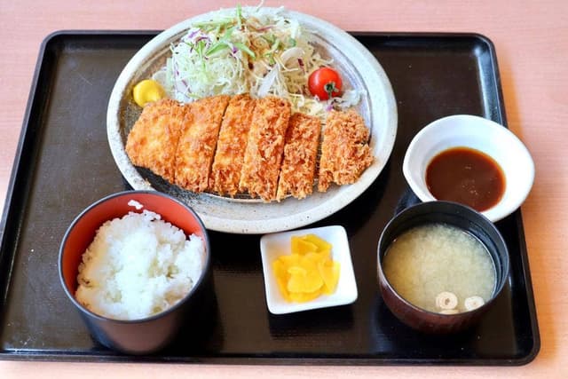 天然温泉 みどり楽の湯内 お食事処 楽然 - サブ画像1
