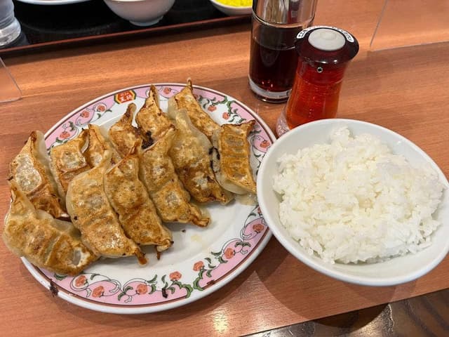 餃子の王将 パルティ・フジ衣山店 - サブ画像1