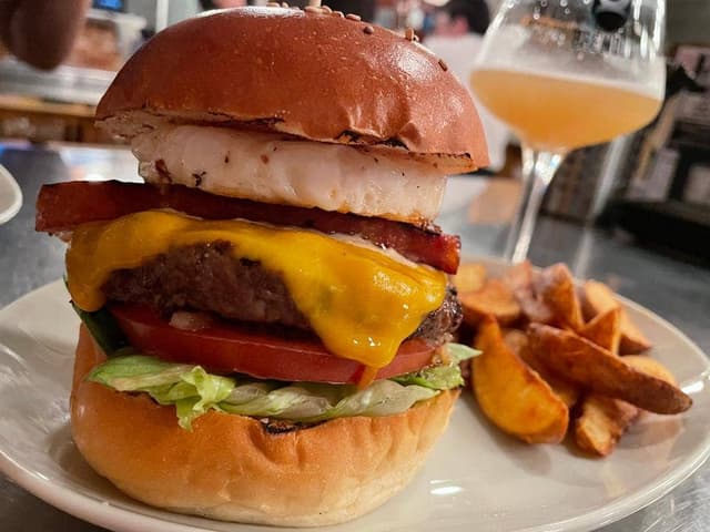 BEER PUB CAMDEN 池袋東口店 - サブ画像1
