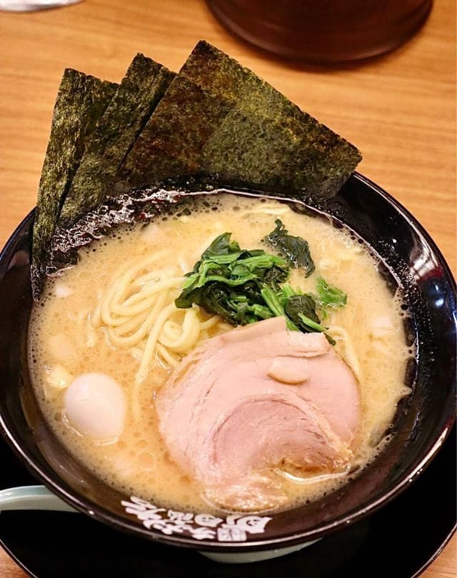横浜家系ラーメン 町田商店 栄店 - サブ画像3