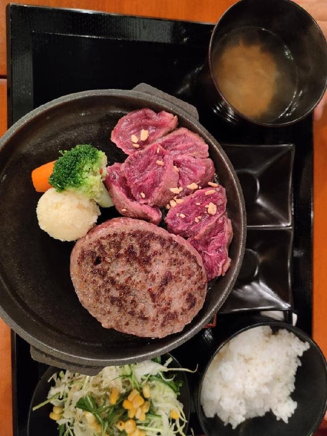 とろけるハンバーグ 福よし 本厚木店 - サブ画像2