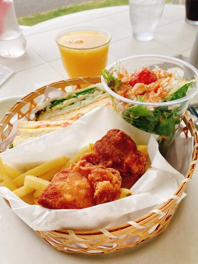 バッケンモーツアルト 廿日市工場直売店＆カフェ - サブ画像1