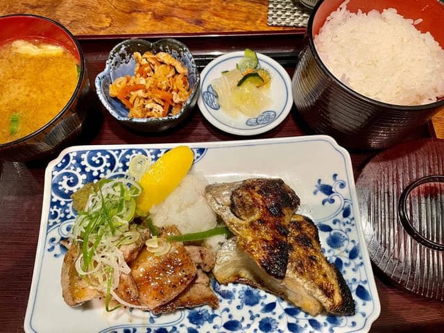 炭火焼食堂 こがね屋 - サブ画像3