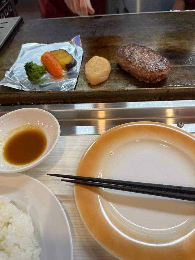 黒毛和牛ハンバーグ モンブッフ - サブ画像2
