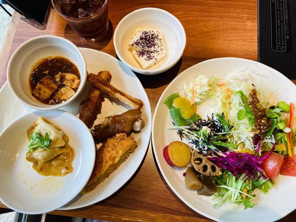 しゃぶしゃぶ 旬菜 寿司 食べ放題露菴 東広島店