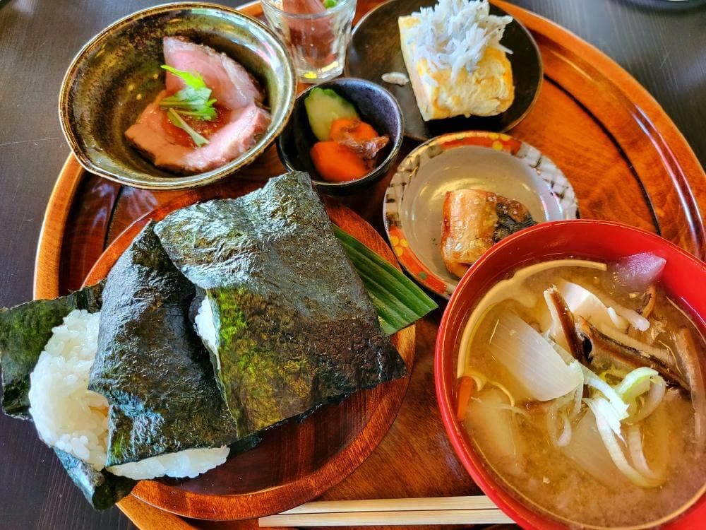 前山お結びCafe
